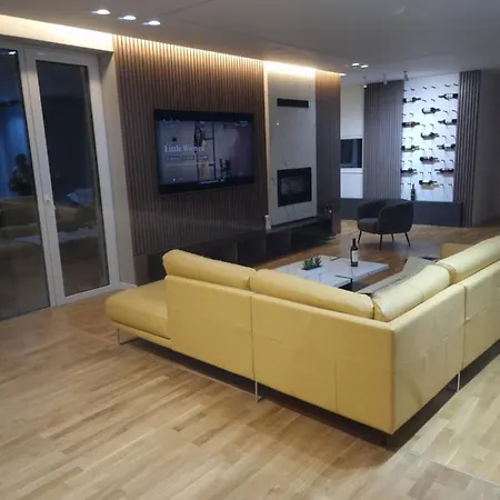 Melodia Villa *